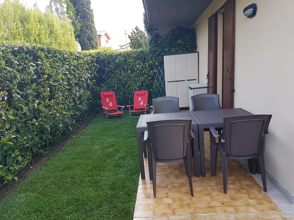 Holiday House Di Fiore Simona Villa Lazise Exteriör bild